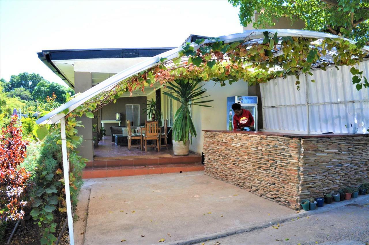 Natwange Backpackers Hostel Lusaka Exterior photo